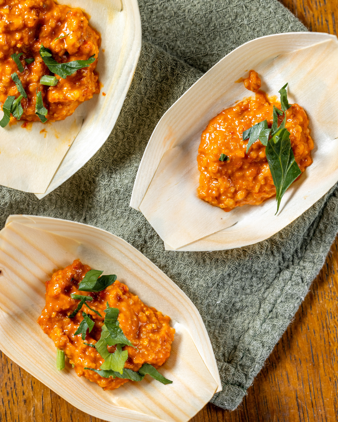 Muhammara-Schiffchen (3€/Stk)