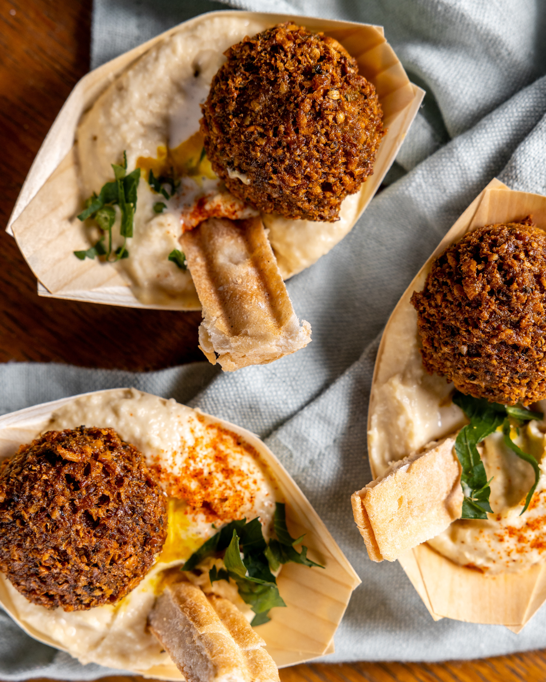 Hummus & Falafel-Schiffchen (3€/Stk)