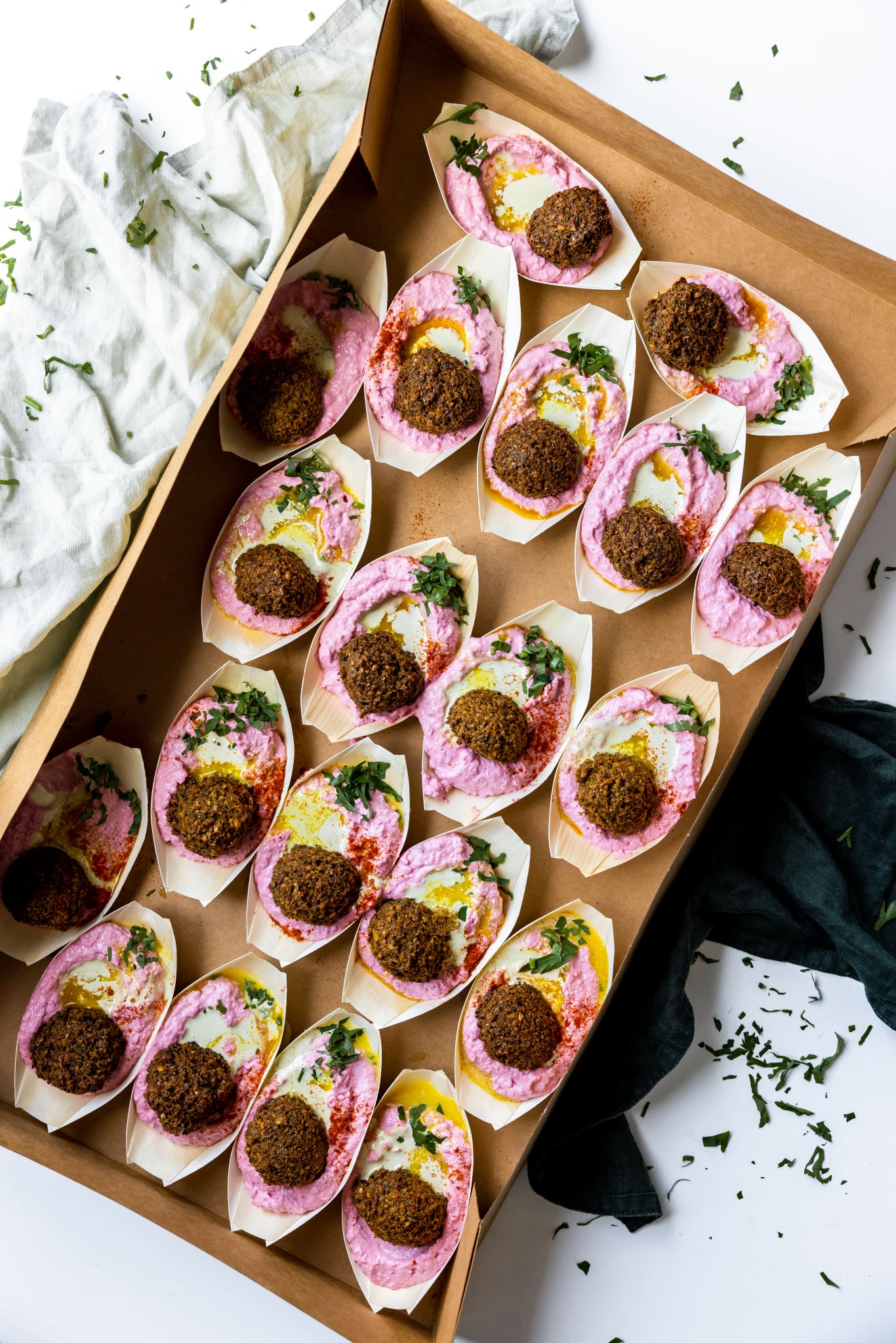 20er Box - Rote Rüben Hummus Schiffchen